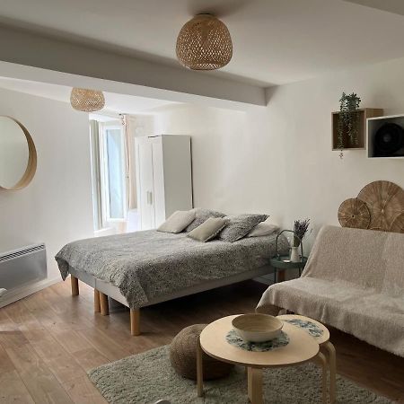 Studio Hyeres -Rue Pietonne Climatisation Lit 160 Tout Equipe - Sabrina 外观 照片