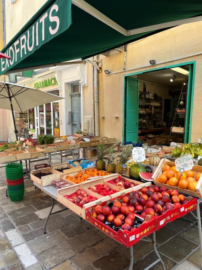 Studio Hyeres -Rue Pietonne Climatisation Lit 160 Tout Equipe - Sabrina 外观 照片